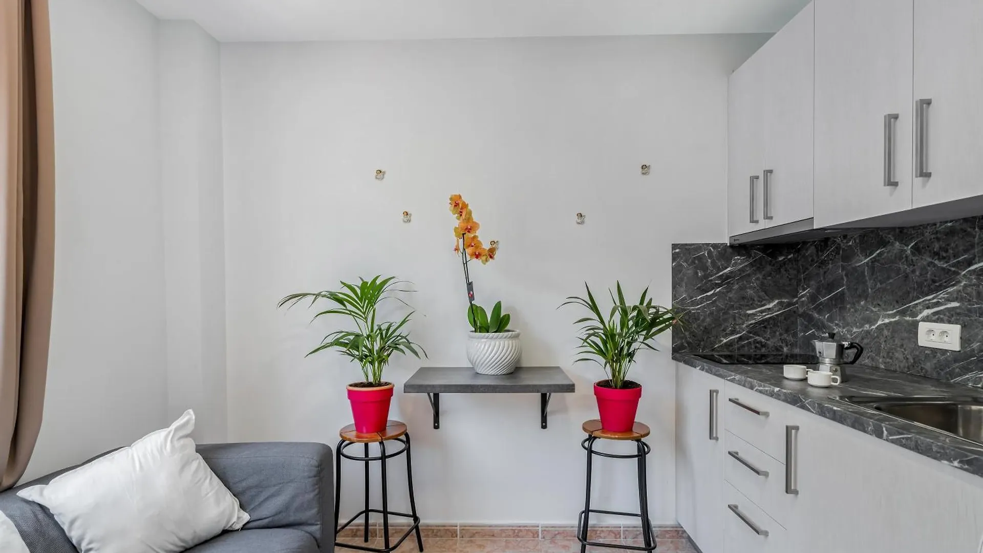 Estudio Rebe Tazacorte 0*,  Spain