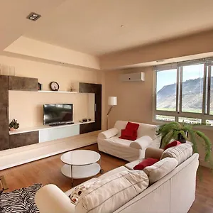 Laureli Apartment